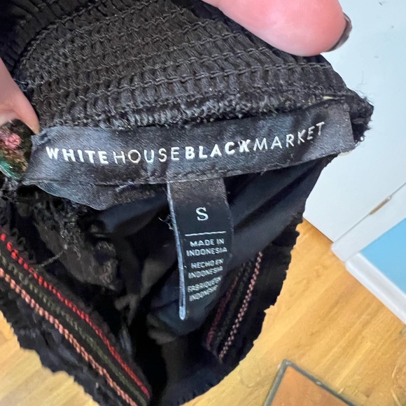 Gorgeous whbm top. Size small off shoulder - Picture 4 of 4